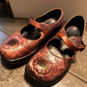Dansko Platform Mary Jane Women’s Size 41 W10 Mulberry floral Leather vintage
